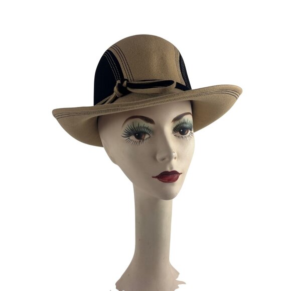 Vintage 60s Mod Fedora Womens Nadelle Beige Black Colorblock Furfelt Hat main image 5